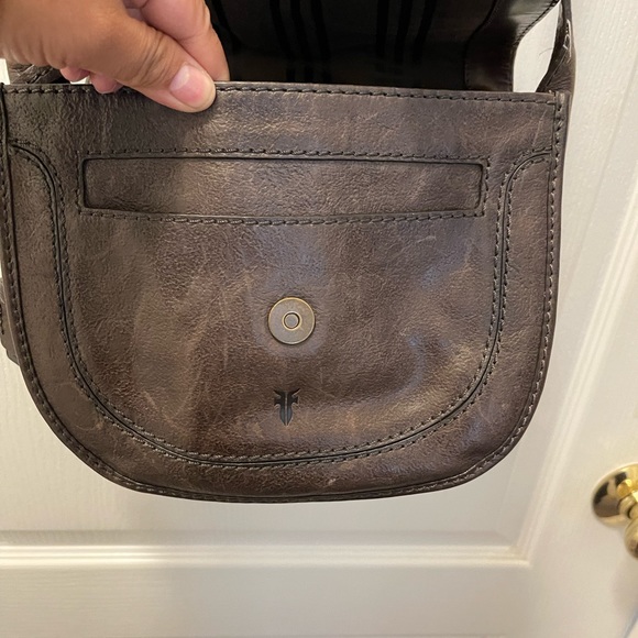 FRYE ANNA SADDLE HANDBAG DB222 CHARCOAL ITALIAN LEATHER $498 - Picture 15 of 16